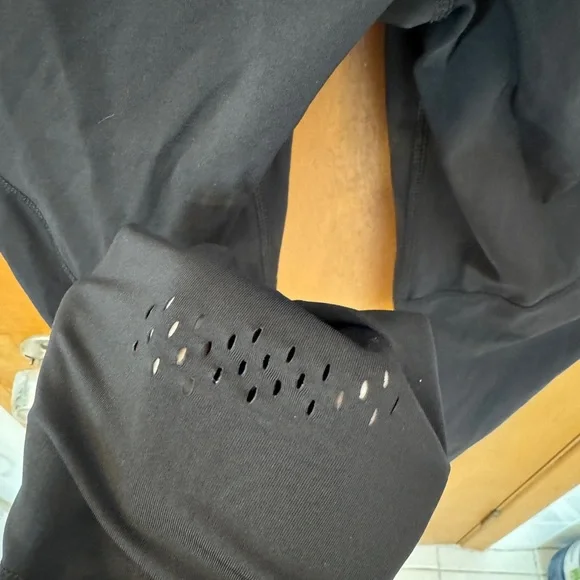 Reebok Perforated and Mesh Speedwick Pants - Picture 4 of 6